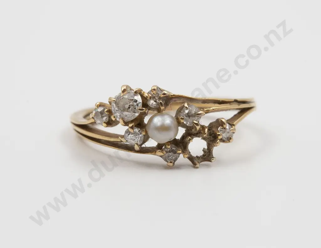 18ct Nine Stone Diamond and Pearl Ring Image 1++
