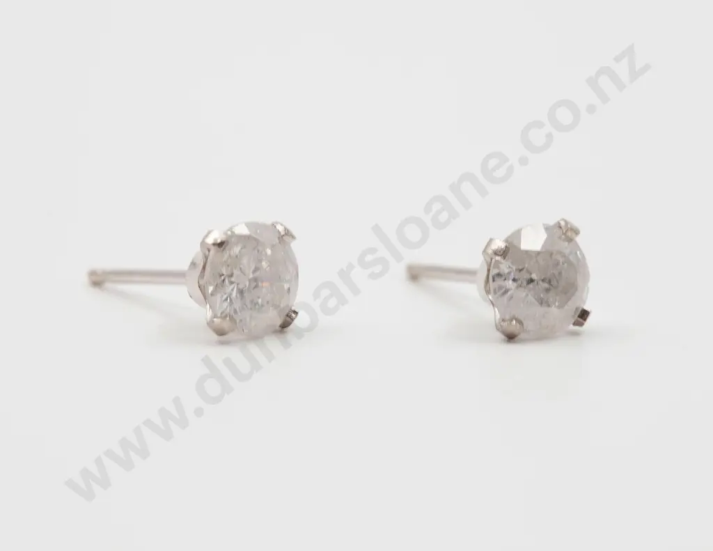 Pair 14ct White Gold Single Diamond Stud Earrings Image 1++