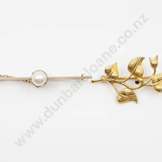 Two 9ct Brooches