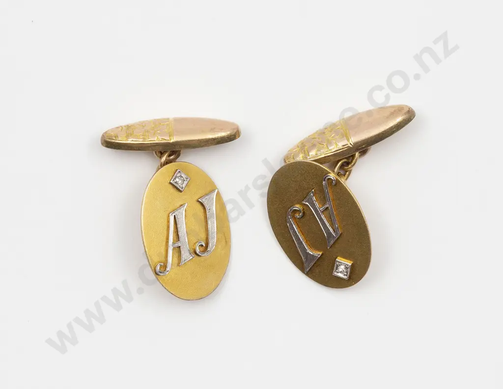 Pair 9ct Cuff Links Image 1++