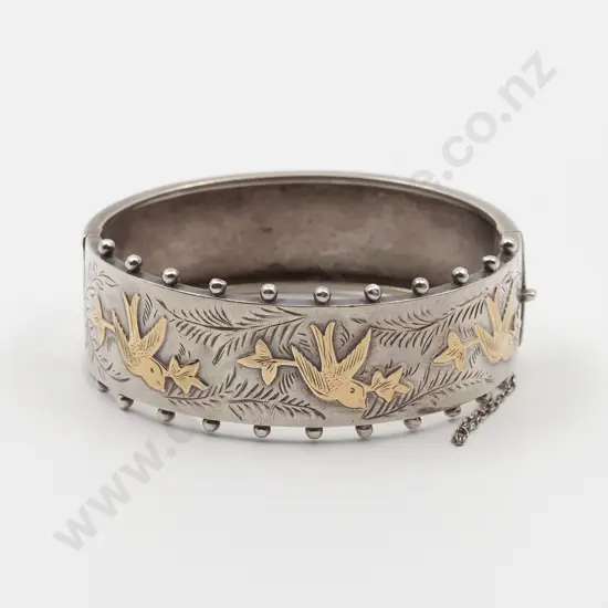 S/S Wide Hinged Snap Bangle