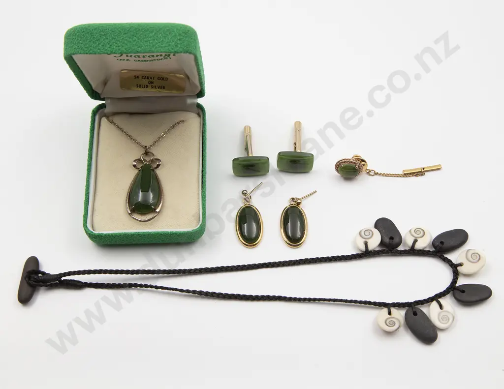 NZ Greenstone Jewellery Image 1++