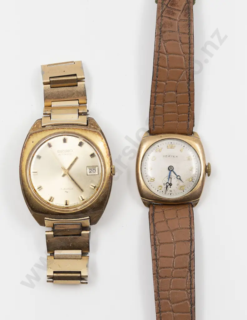 C1940's 9ct Cased Vertex gents Wrist Watch Image 1++