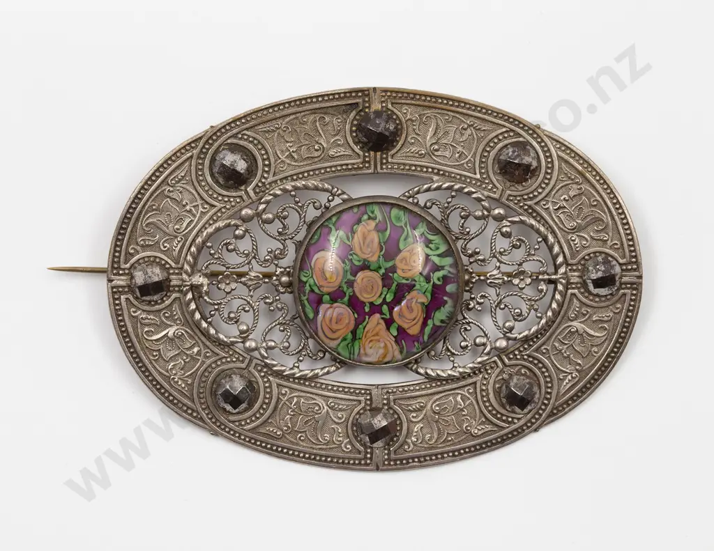 Art Nouveau Pressed Metal Brooch Image 1++