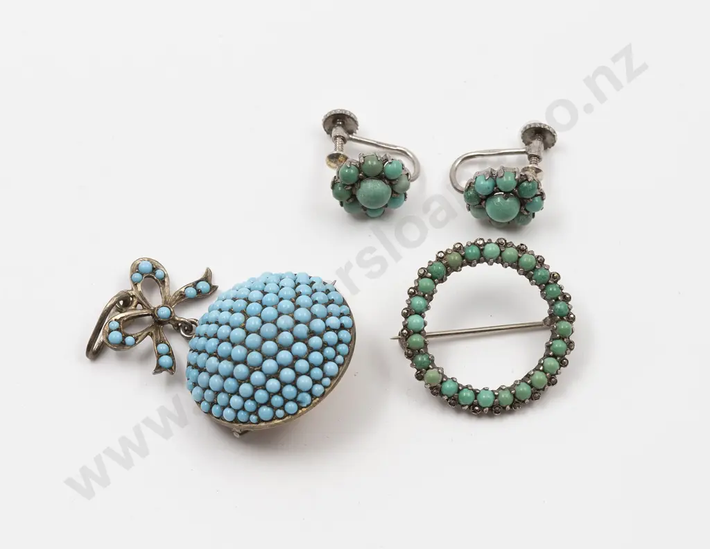Victorian 9ct and Silver Turquoise Dome Brooch/Pendant Image 1++