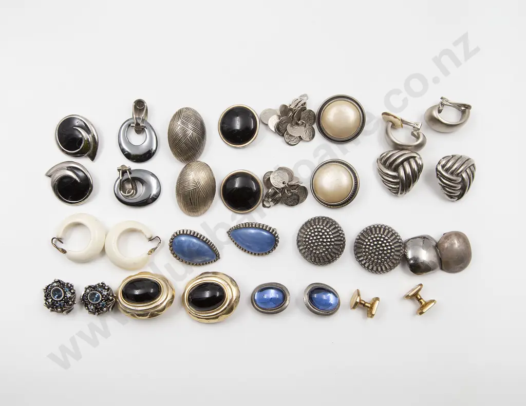 Small Qty Fashion Earrings Image 1++