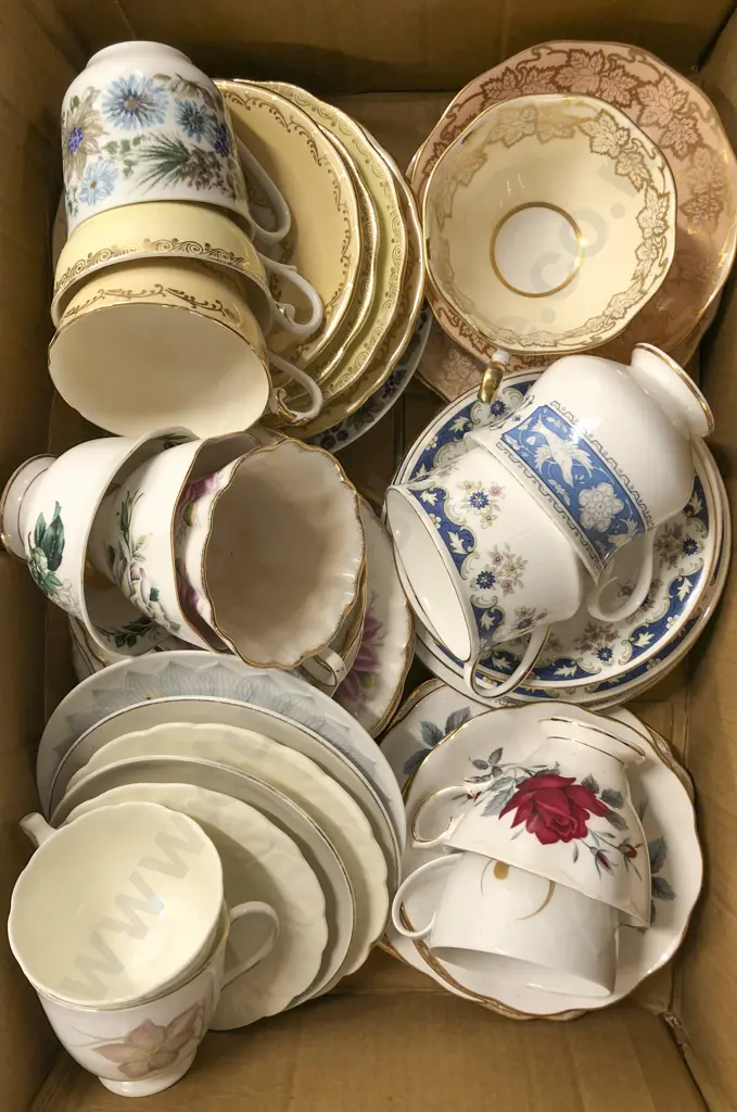 Box of Assorted Fancy China Cups and Saucers Including Royal Albert Image 1++