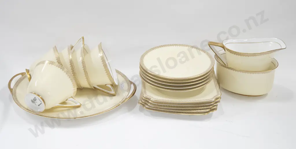 RD Gilt Decorated Part Tea Set Image 1++