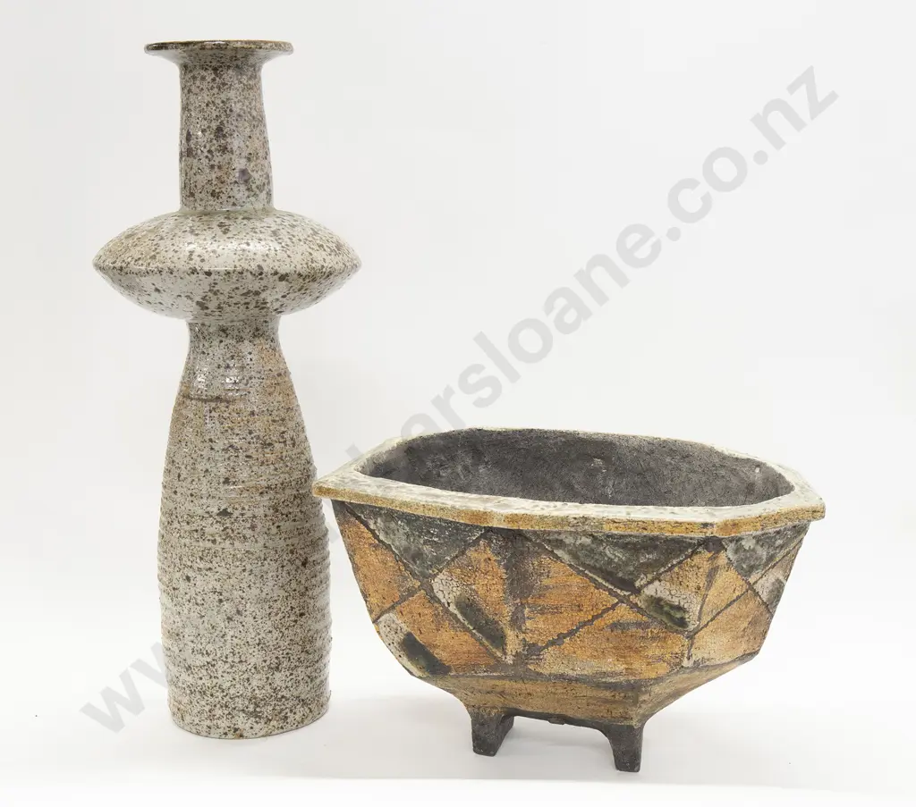 Kindleysides Pottery Planter and Stoneware Vase Image 1++