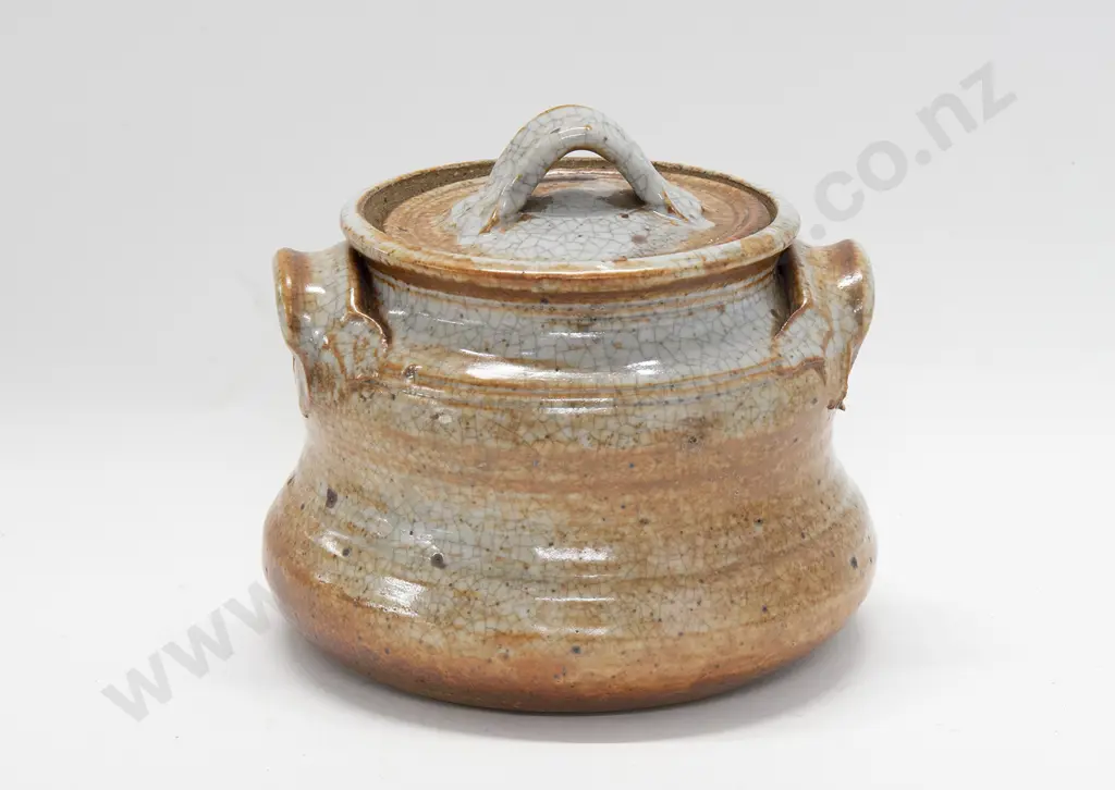 Barry Hockenhull Shino Glaze Small Lidded Casserole Dish Image 1++