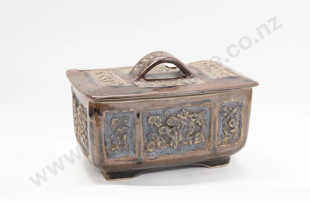 Carl Vendelbosch Lidded Casserole Dish Image 1++