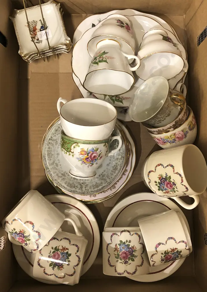 Qty of Assorted Fancy China Image 1++