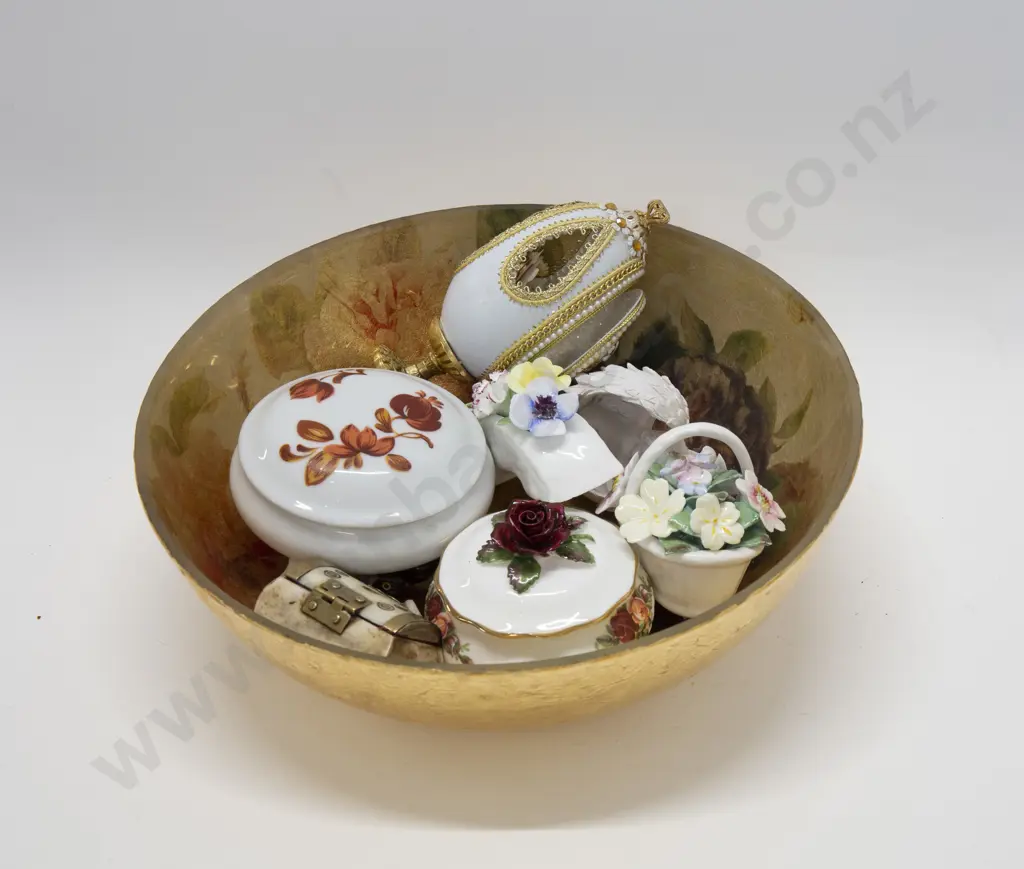 Qty of Assorted Floral Ornaments and Trinket Boxes in Bowl Image 1++
