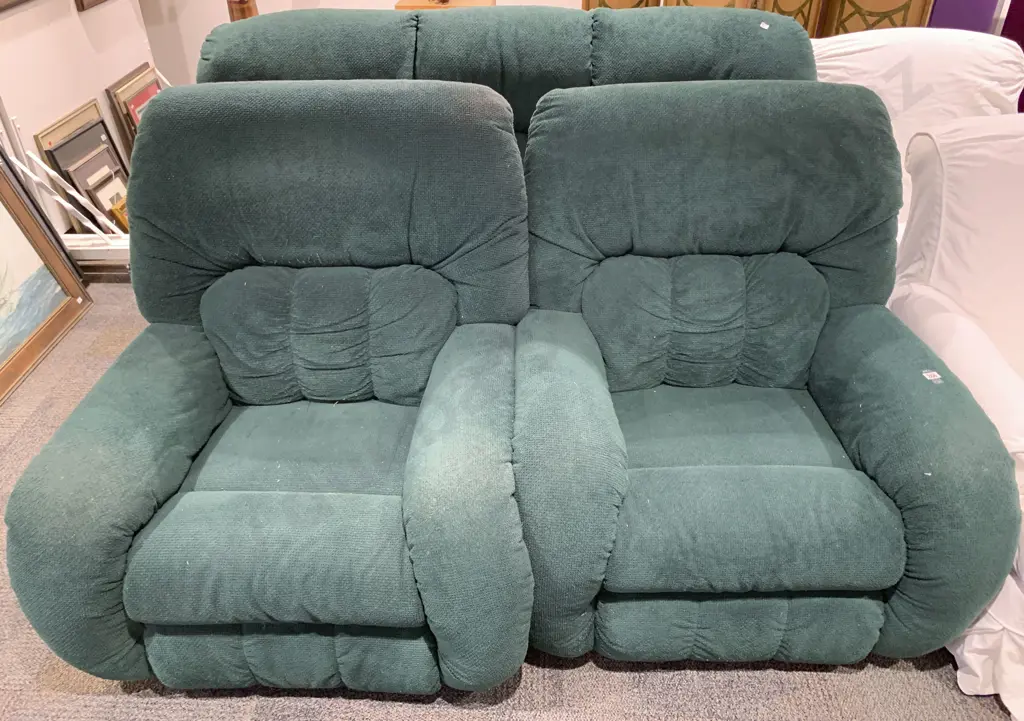 3 Piece La-Z-Boy Lounge Suite Image 1++