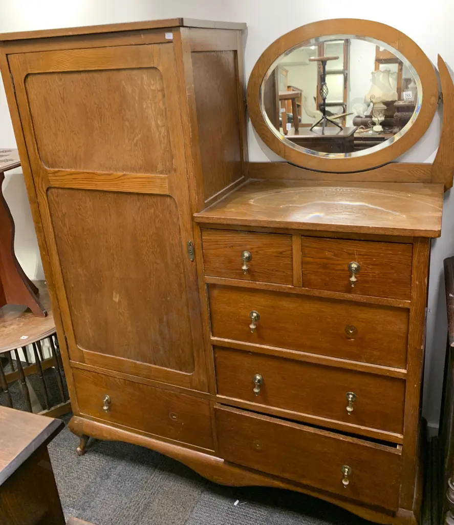 Edwardian Oak Man Robe Image 1++