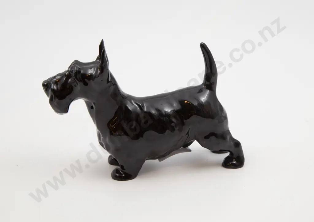 RD Dog Figure HN 1016 Image 1++