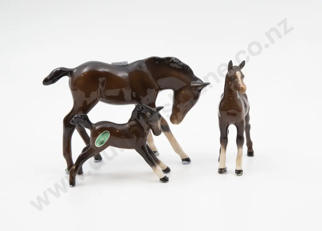 Beswick Horse Model Together With Two Foals Image 1++