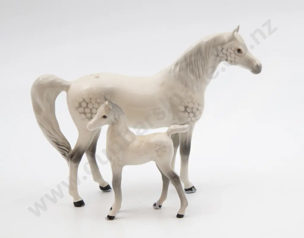 Beswick Dapple Grey Horse Model Together With Foal Image 1++