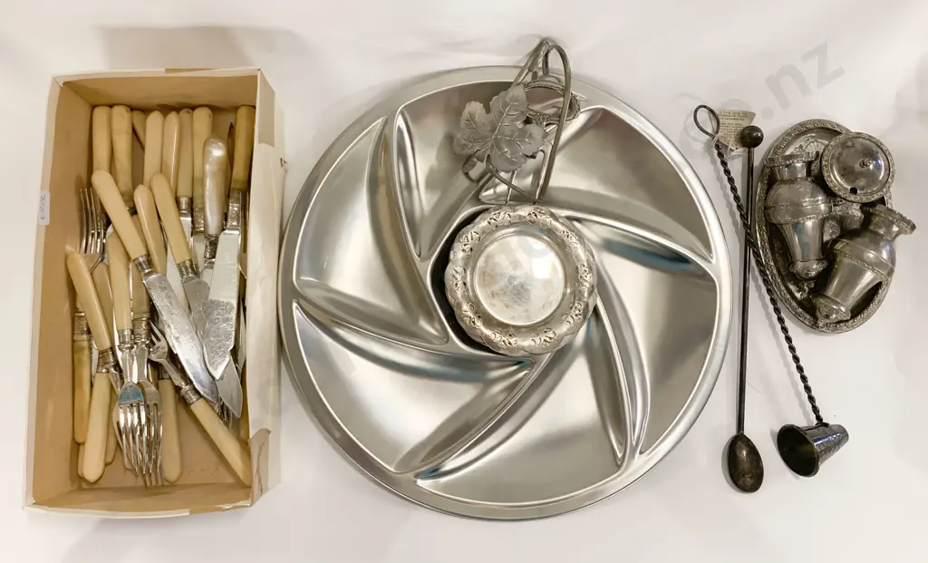 Small Qty of S/P etc. Together With Assorted Cutlery Image 1++