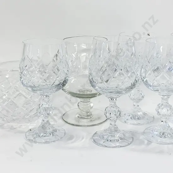 Qty of Crystal Including Fruit Bowls Rose Bowl Drinking Glasses etc.