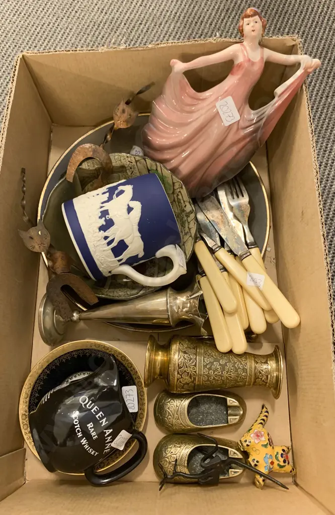 Box of Assorted Including RD Bowl Jasper Ware Mug With Cutlery and Various Brass Ware Image 1++