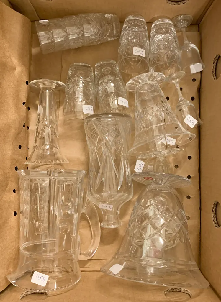 Box of Assorted Crystal Including Vases Image 1++