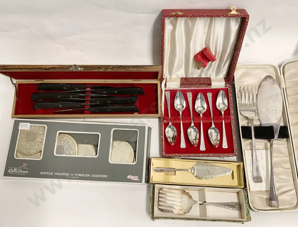 Qty of Assorted Boxed Cutlery Image 1++