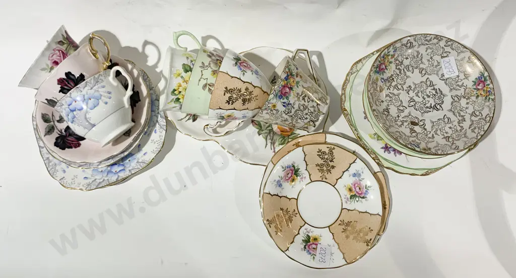 Qty of Assorted Fancy China Cups and Saucers Including Royal Albert Image 1++