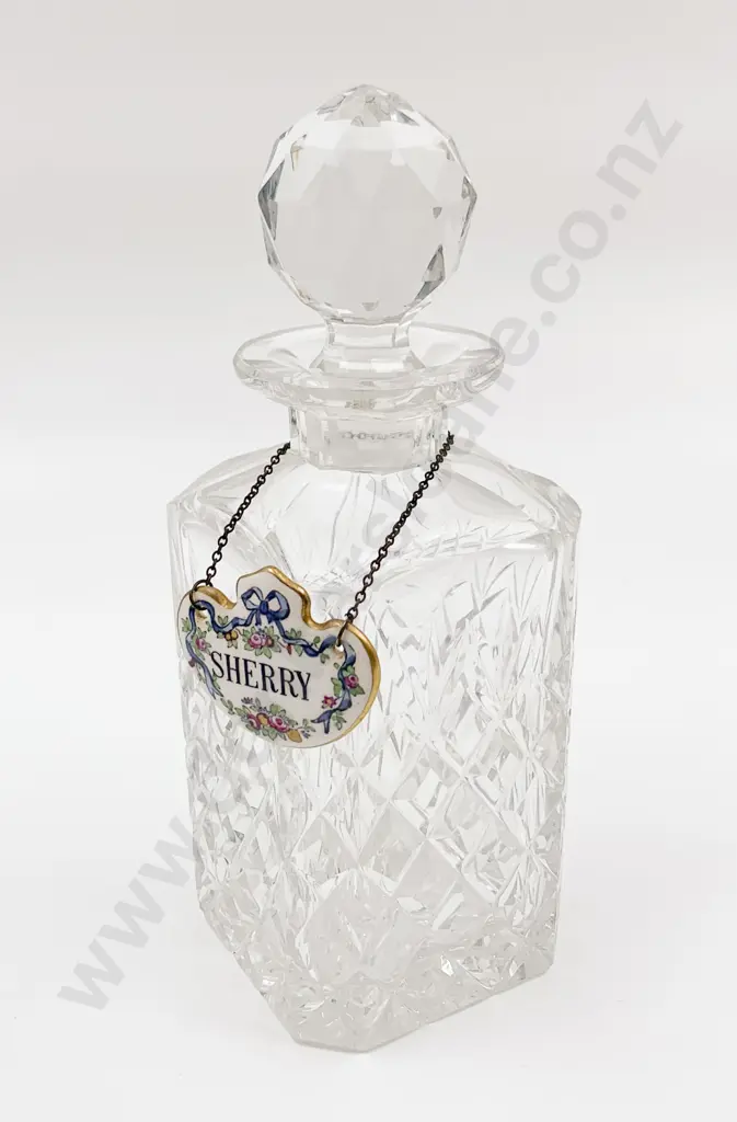 Whisky Decanter With RCD Decanter Label Image 1++