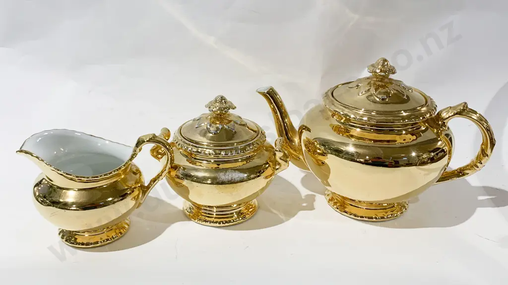 Royal Worcester Three Piece Coffee Set Image 1++