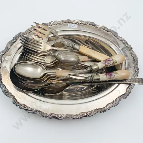 Qty of Assorted Cutlery in S/P Tureen