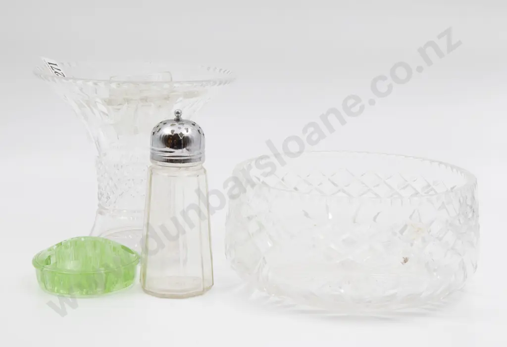 Crystal Bowl and Trumpet Vase etc. Image 1++