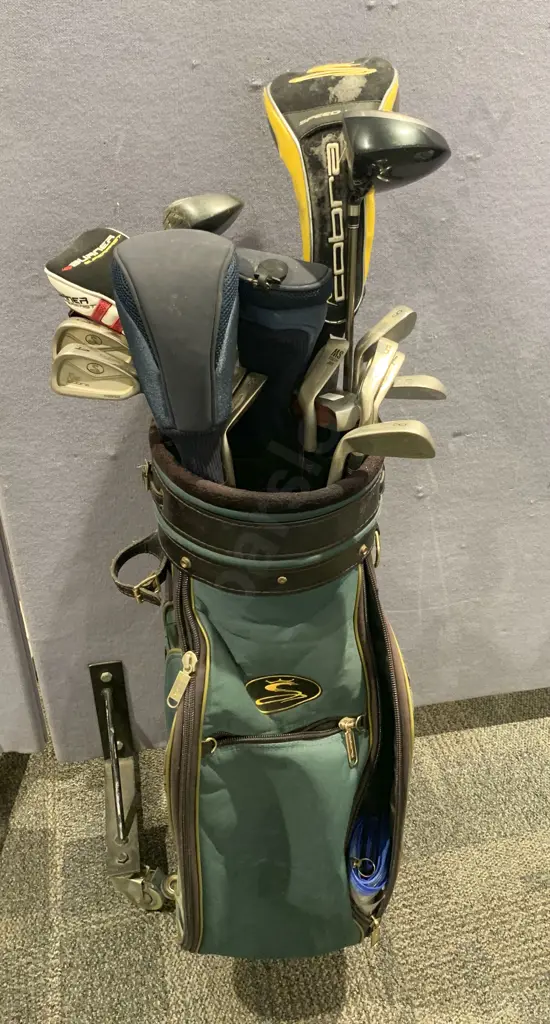 Golf Clubs With Bag Image 1++