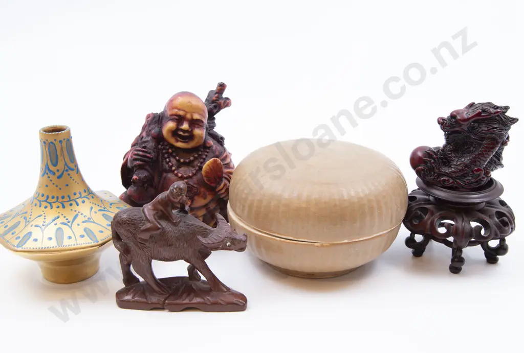 Small Box of Assorted Including Wooden Figures etc. Image 1++
