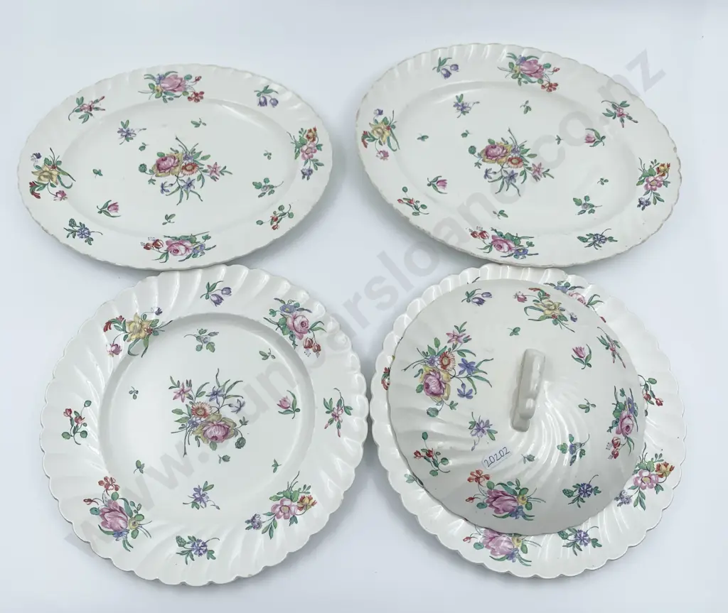 Five Assorted Pieces of Clarice Cliff China Image 1++