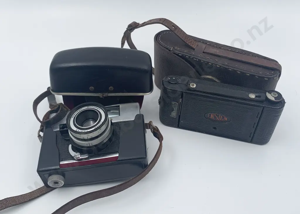 Two Vintage Cameras Image 1++