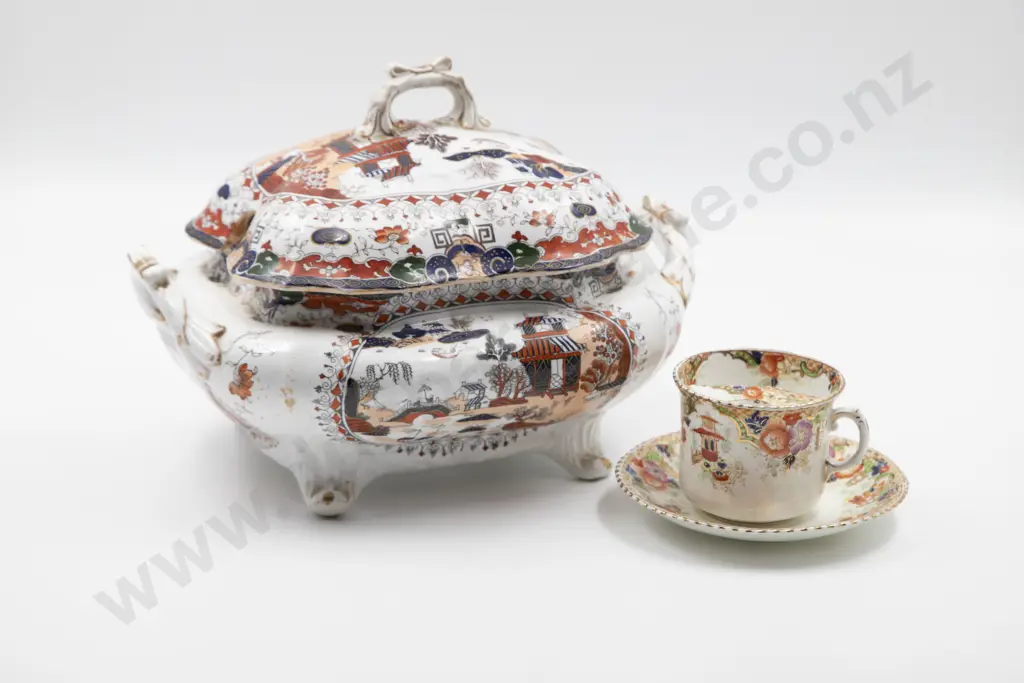 Victorian lidded tureen and a moustache cup Image 1++