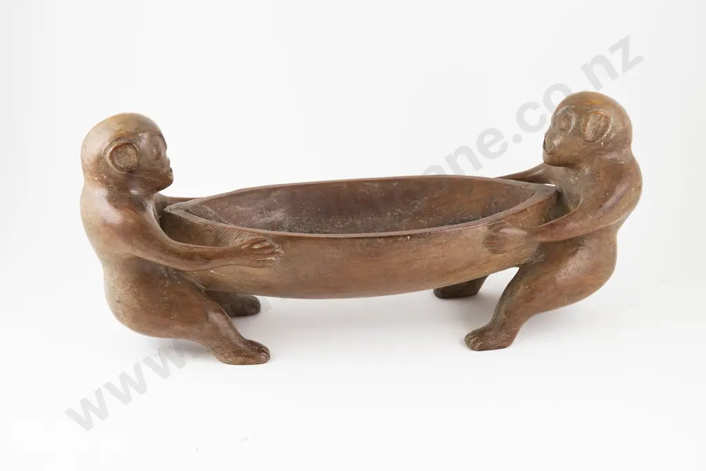 Marquesan figure supported Bowl Image 1++