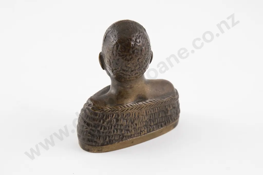 Cast Bronze Bust of a Maori chief Image 1++