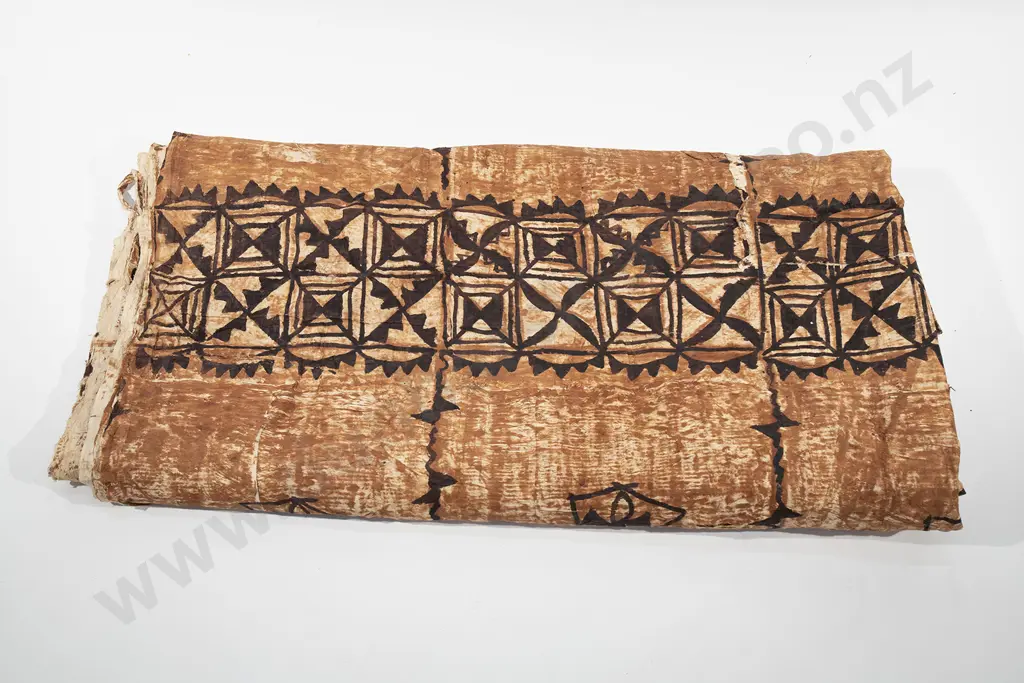 A Large Tongan Tapa cloth Image 1++