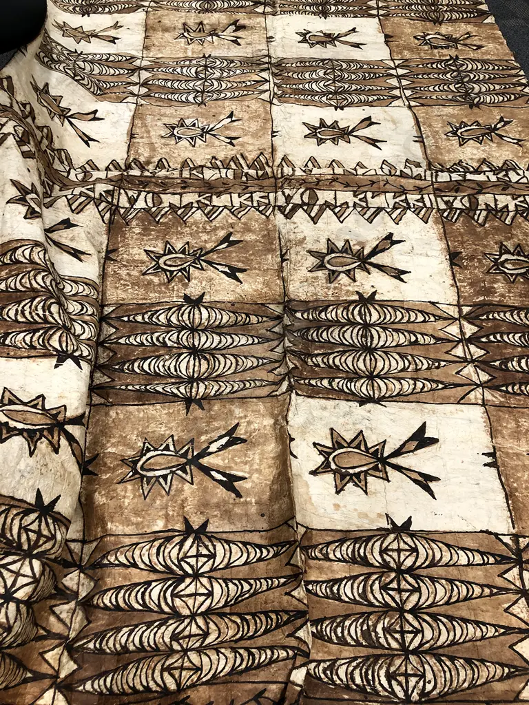 Large Tongan Tapa Cloth Image 1++