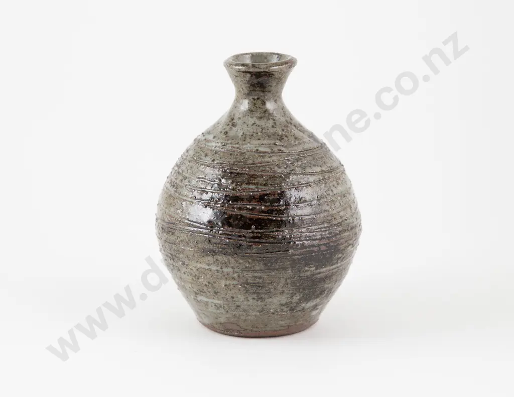 Mirek Smisek Early Vase Image 1++