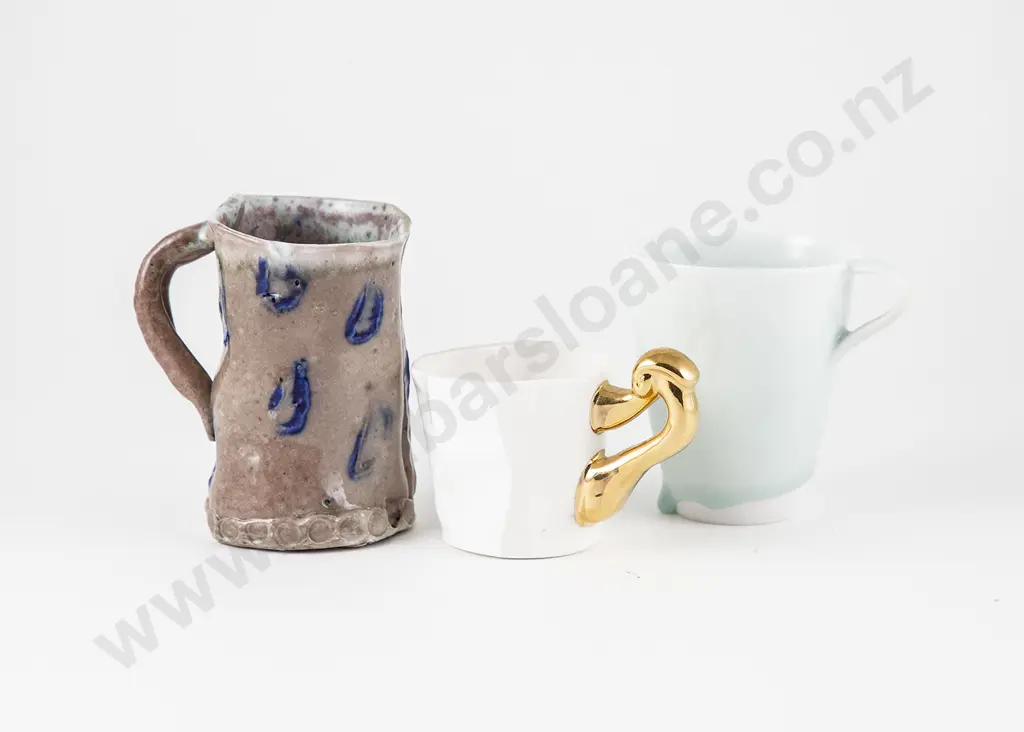 Raewyn Atkinson with  Peter Lange & Julie Royal Ceramic Mugs (3) Image 1++