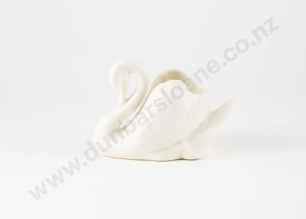 Crown Lynn Small Whiteware Swan Image 1++