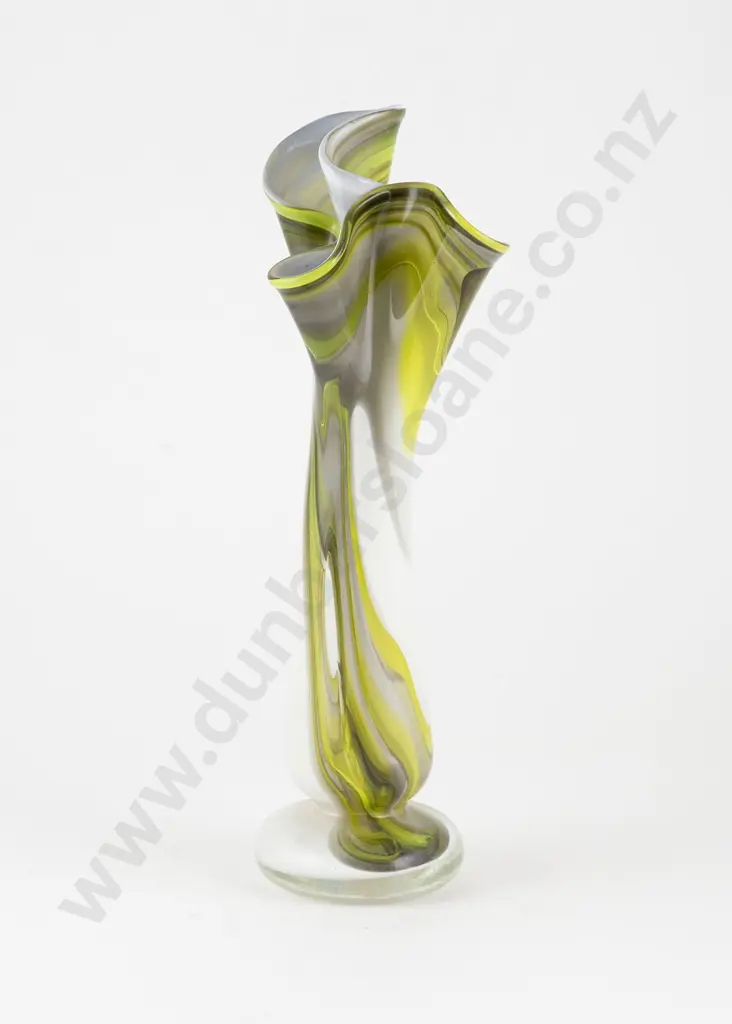 Keith Mahy Art Glass Winged Form Vase Image 1++