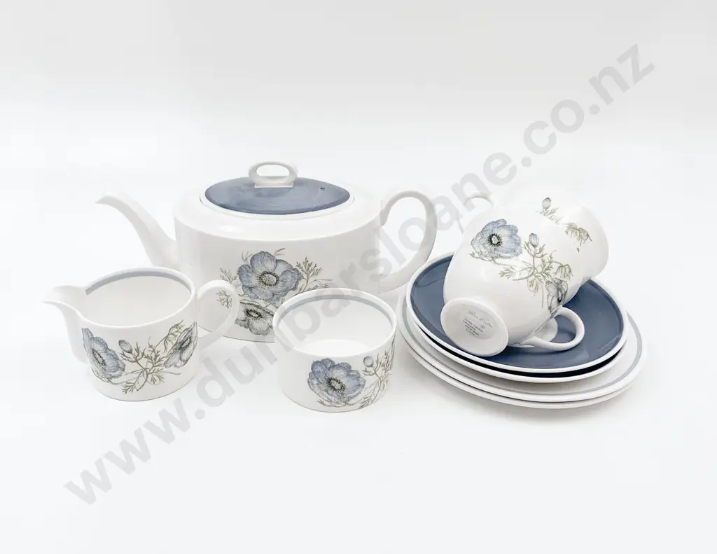 Susie Cooper Two Person Tea Set Image 1++