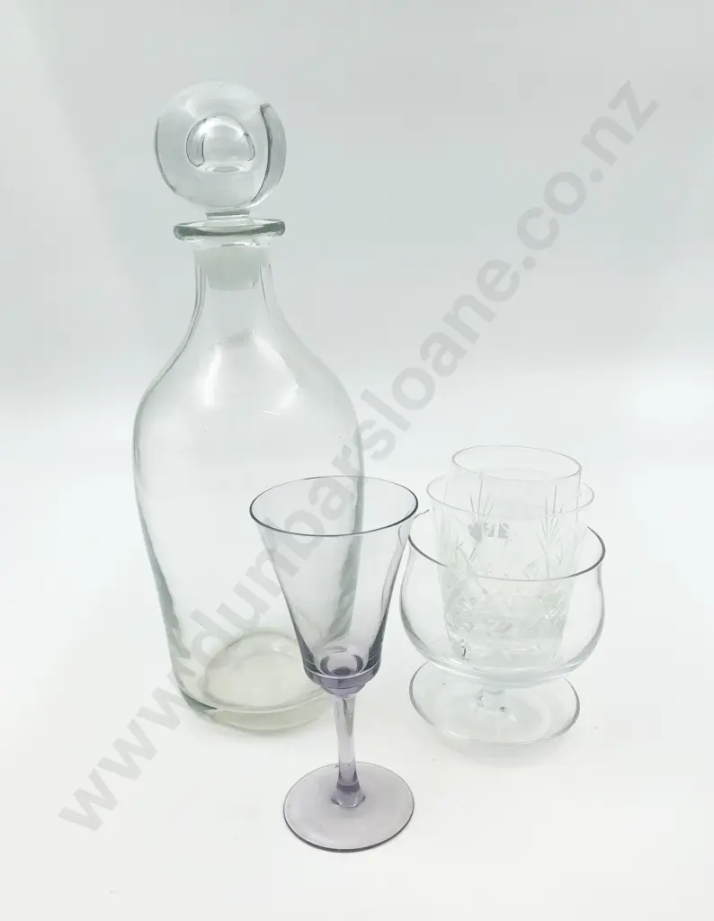Box of Assorted Crystal and Glass Ware Including Decanter Image 1++