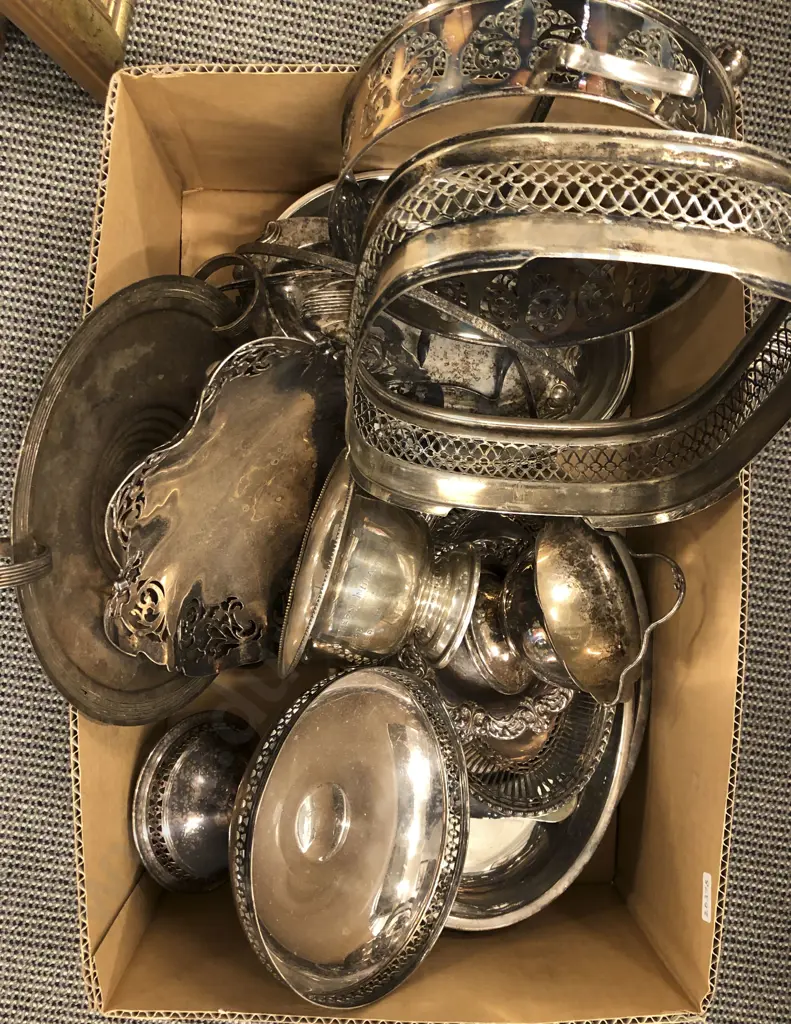 Box of Assorted S/P Including Trays and Comport Image 1++