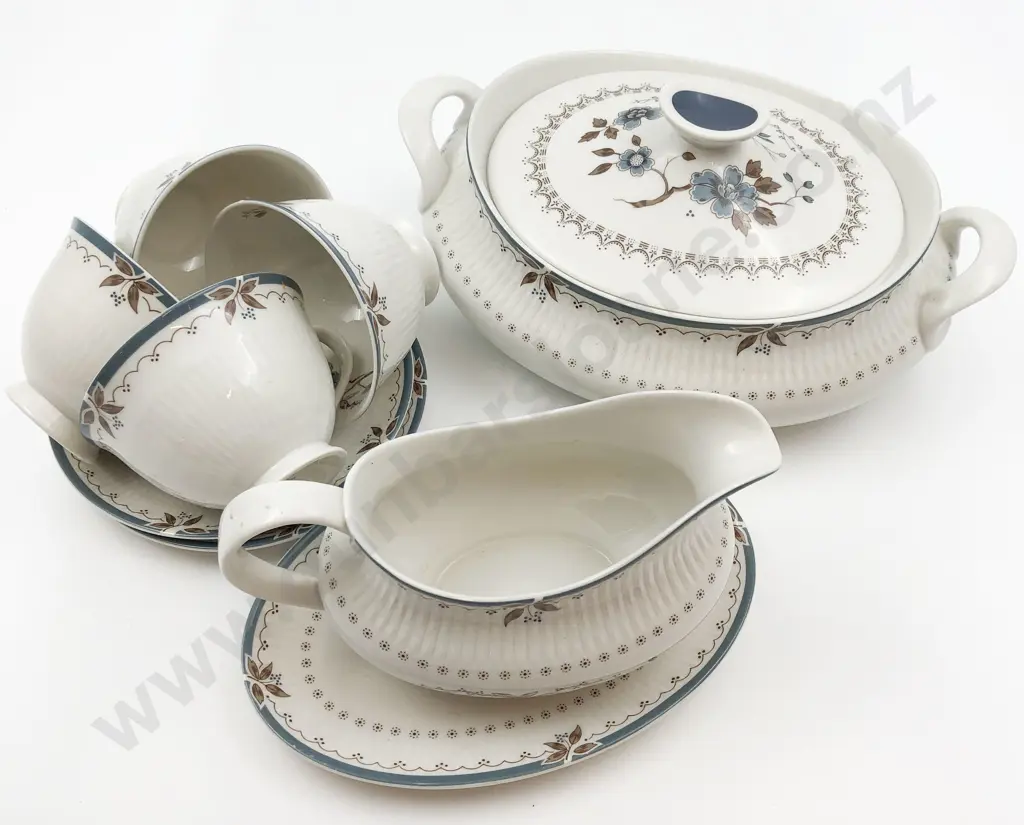 RD "Old Colony" Assorted Dinner Ware Image 1++