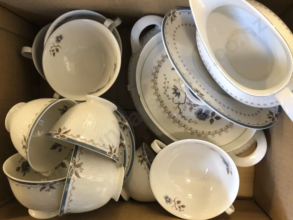 RD "Old Colony" Assorted Dinner Ware Image 1++